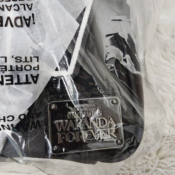 NEW Loungefly Marvel Black Panther Wakanda Forever Figural Panther Mini Backpack - Picture 6 of 11